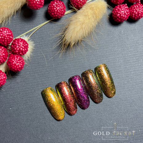 gold secret gel polish mermaid over zwart